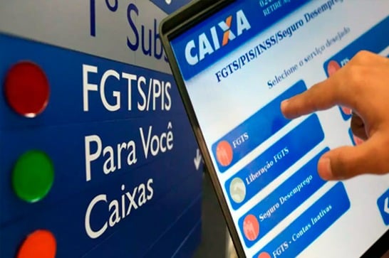 Trabalhador pode solicitar saque de R$ 1.045 do FGTS até quinta