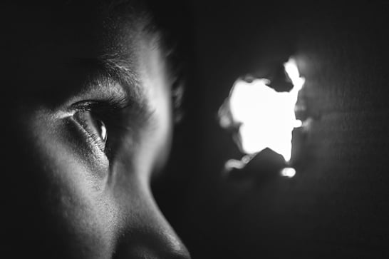 Violência contra crianças e adolescentes tem queda expressiva, mas pandemia pode representar subnotificação de ocorrências