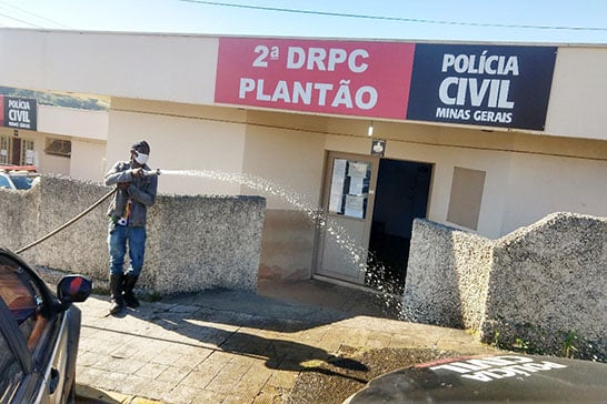 Prefeitura realiza desinfecção de estabelecimentos que prestam serviços essenciais