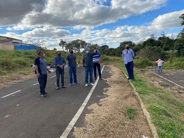 Vereadores se reúnem para esclarecer dúvidas sobre Projeto que destina áreas para criação de avenida