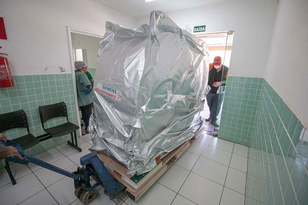 UPA de Araxá recebe tomógrafo