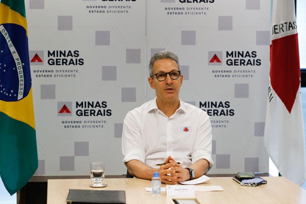 Romeu Zema assina decreto que regulamenta produção e comercialização de queijos artesanais