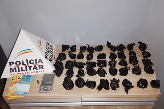 Menor é apreendido com maconha que estava escondida no terreno de uma creche
