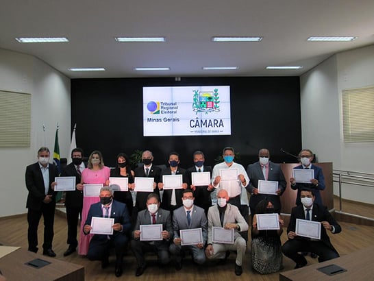 Eleitos para Legislatura 2021/24 são Diplomados no Plenário