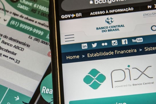 Empregadores domésticos agora podem pagar DAE também por meio do Pix