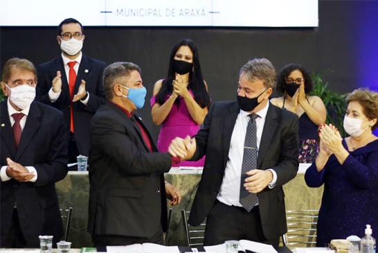 Robson Magela e Mauro Chaves são empossados para a Gestão 2021/2024