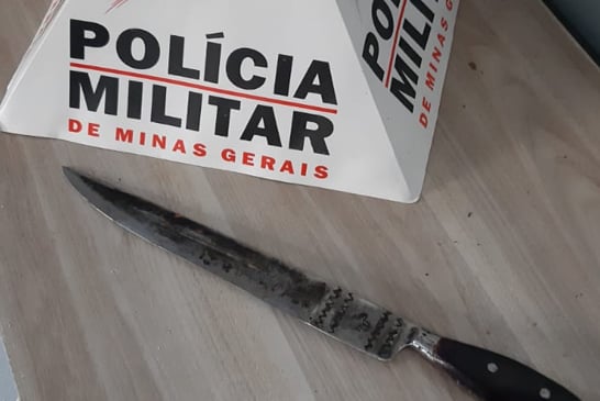 PM apreende arma branca e prende jovem após agressões