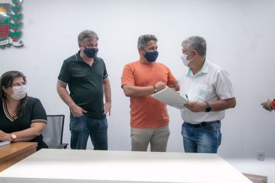 Prefeitura de Araxá repassa recursos para Ampara e SOS
