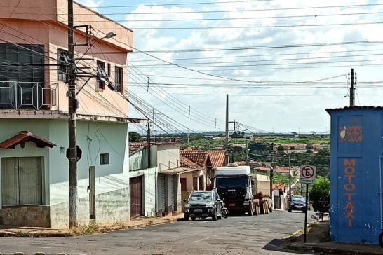 Em atendimento aos moradores, rua Paul Harris passa a ser totalmente em sentido único