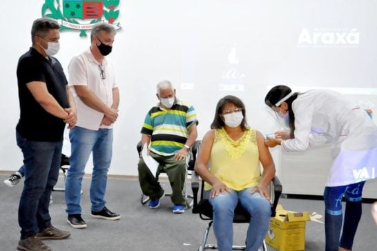 Araxá ratifica protocolo de intenções para aquisição de vacinas contra a Covid-19