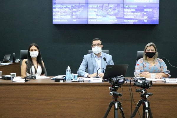 Vereadores aprovam quatro projetos de lei na Câmara Municipal