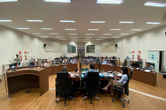 Câmara aprova Projeto de Lei que prioriza mulheres em programas habitacionais