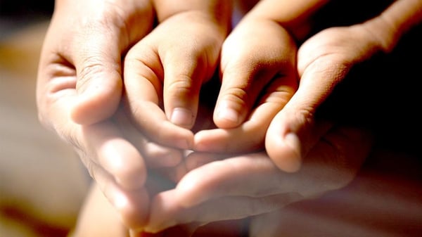 Fundação da Criança e do Adolescente oferta vagas para projeto Família Acolhedora
