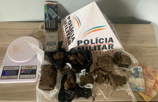 Duas pessoas são presa com drogas no Salomão Drummond