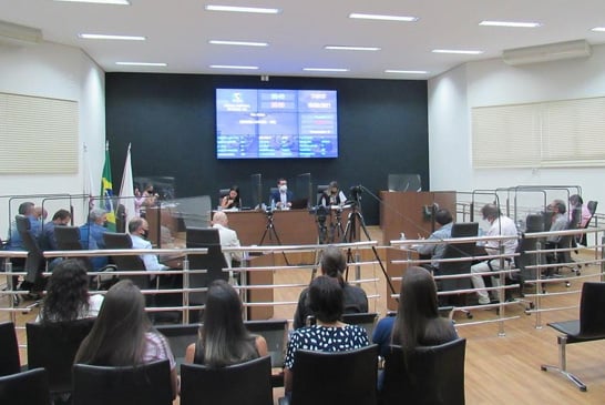 Vereadores aprovam recursos para coleta seletiva e mais dez projetos de lei em Reunião Ordinária
