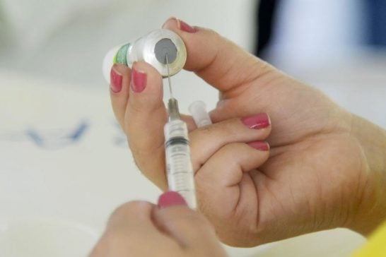 Segunda etapa de vacinação contra gripe começa nesta terça