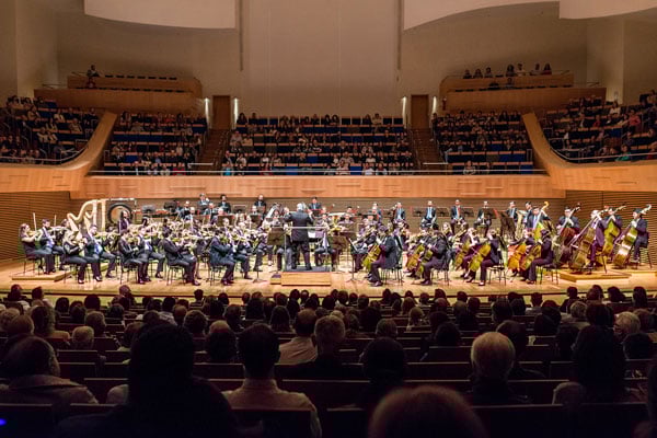 Filarmônica de Minas Gerais e CBMM lançam intercâmbio para professores de música