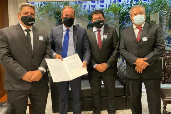 Araxá consegue R$ 2,5 milhões para a UTI Neonatal e Pediátrica em reunião no Senado Federal