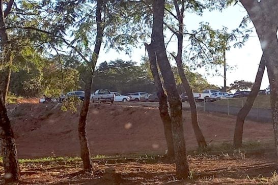 Fiscalização multa responsável por evento comercial com aglomeração em Araxá