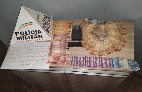 Mulher é presa com drogas no Jardim das Oliveiras