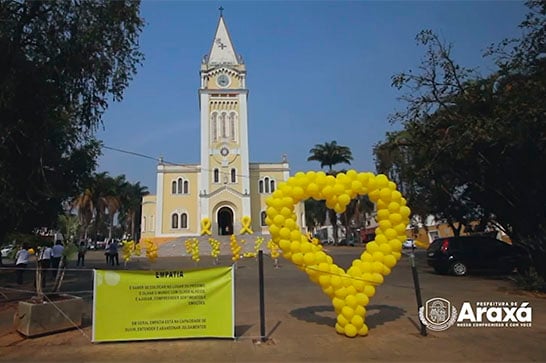 Setembro Amarelo é lembrado com ação no pátio da Igreja Matriz de São Domingos