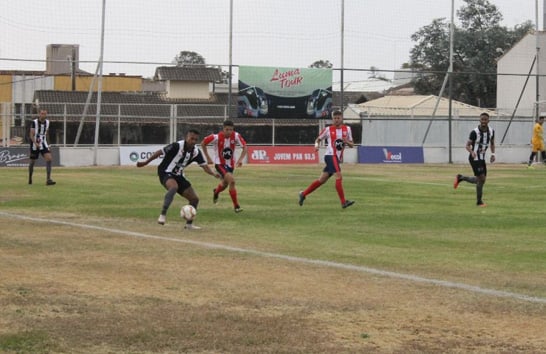 Ganso faz 3 a 0 no Araguari e segue líder do grupo B