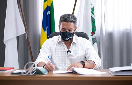 Prefeitura assina com consórcio para retomar manutenção da iluminação pública