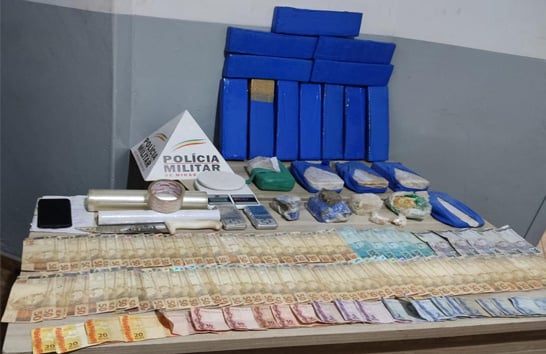 Homem é preso e PM apreende mais de 15 kg de drogas