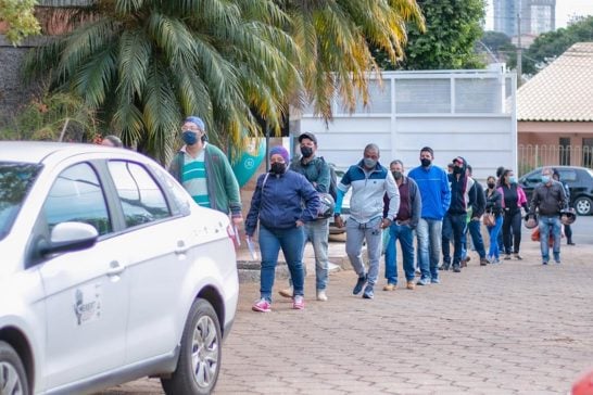 Araxá vacina pessoas a partir de 19 anos contra a Covid-19 nesta sexta